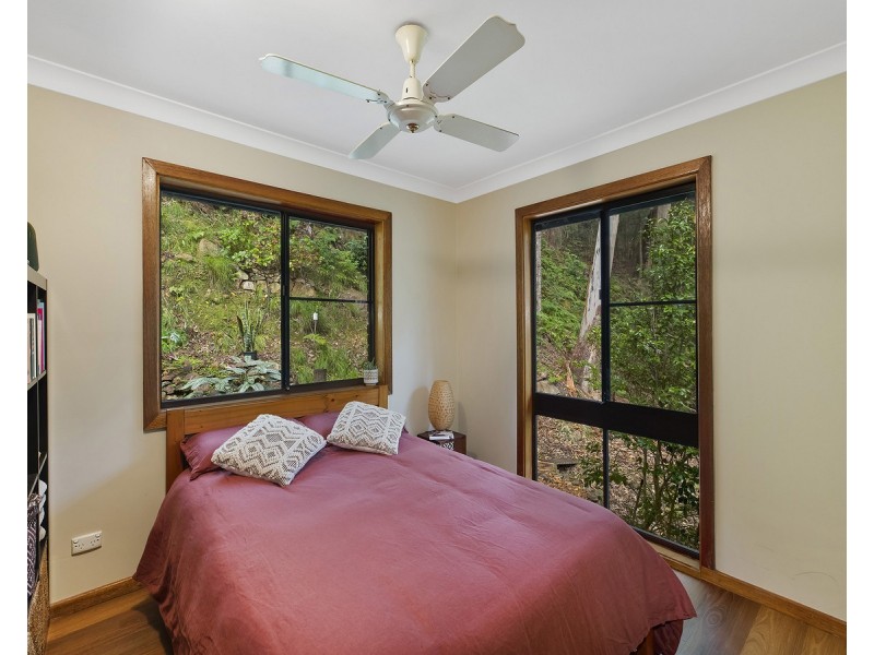 21 Derwyn Close, North Gosford NSW 2250