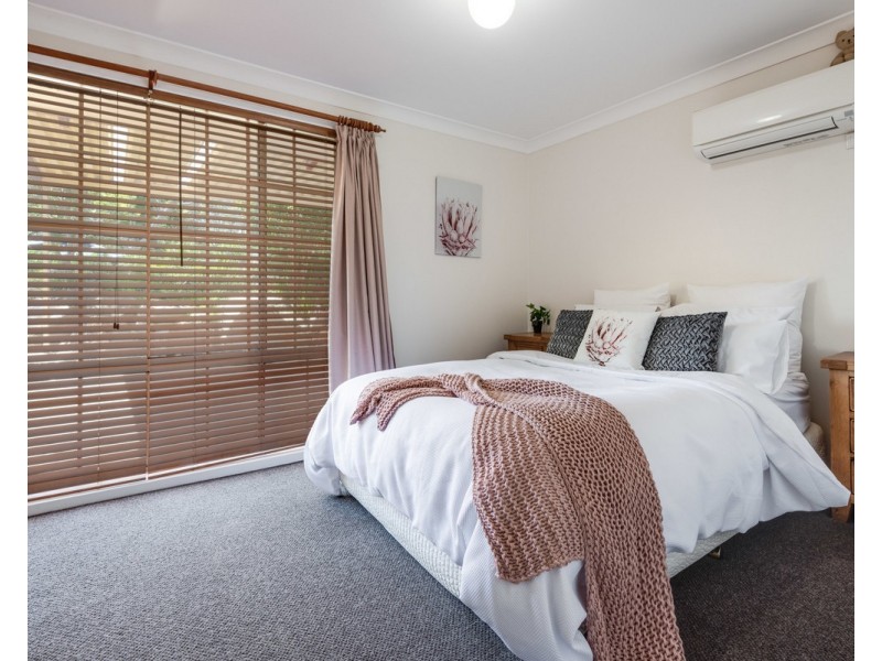 9 Plateau Road, North Gosford NSW 2250