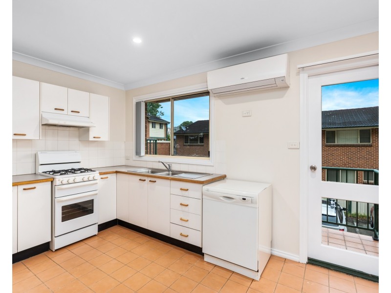 9/179 Gertrude Street, Gosford NSW 2250