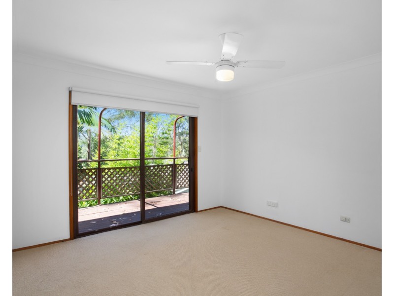 9 Larbonya Avenue, Wyoming NSW 2250