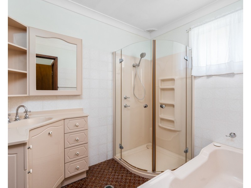 72 Hutton Road, The Entrance North NSW 2261