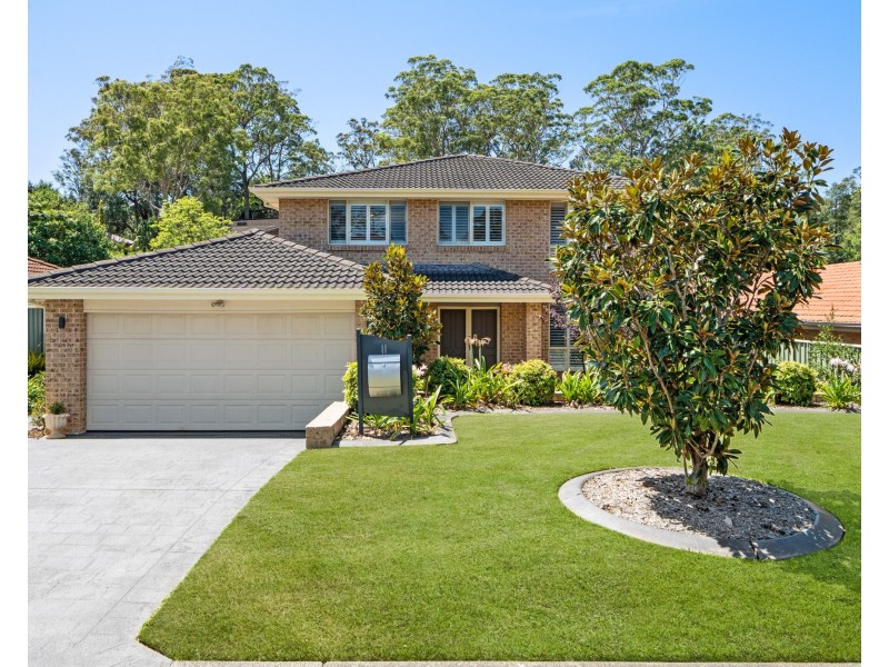 11 Burnside Close, Lisarow NSW 2250