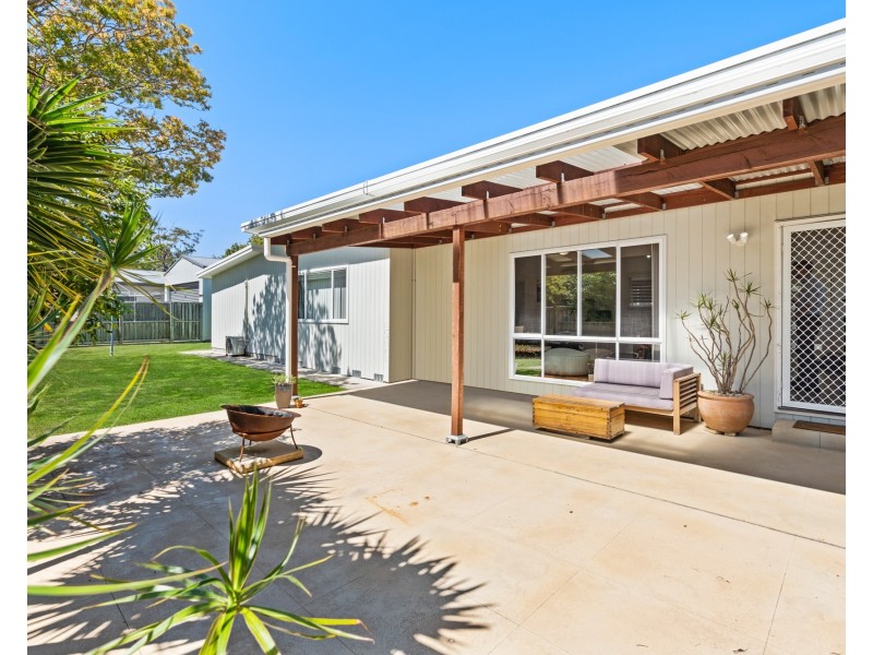 1 Nerissa Road, Erina NSW 2250