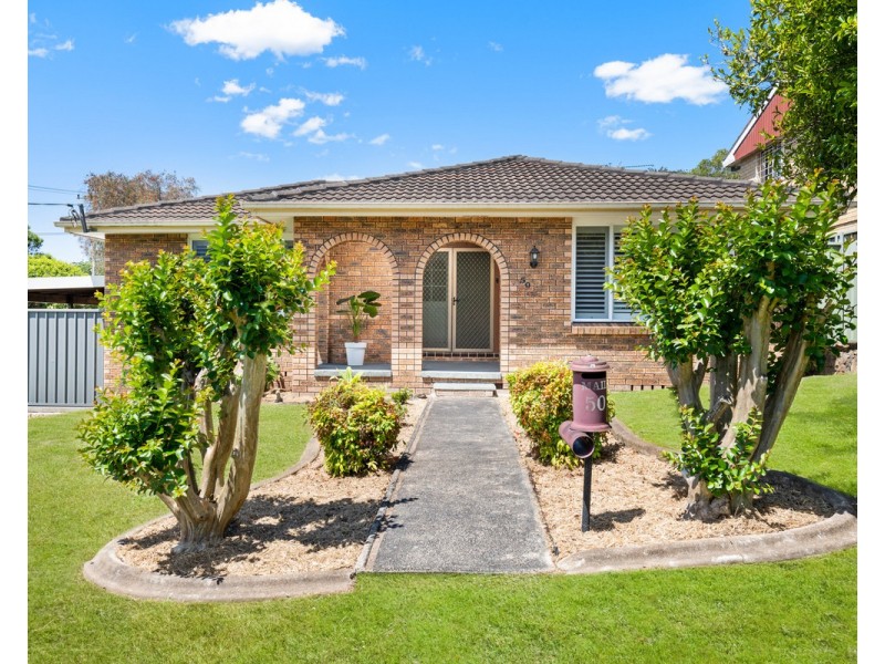 50 North Crescent, Wyoming NSW 2250
