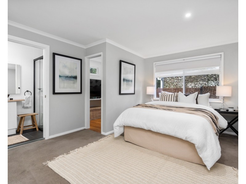 40 Elissa Crescent, Wyoming NSW 2250