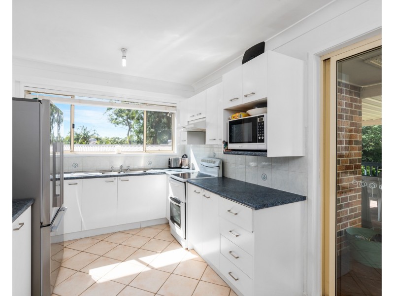 8 Dulwich Road, Springfield NSW 2250