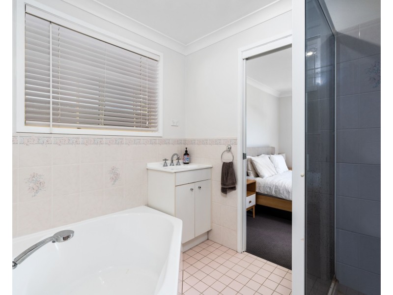 8 Dulwich Road, Springfield NSW 2250