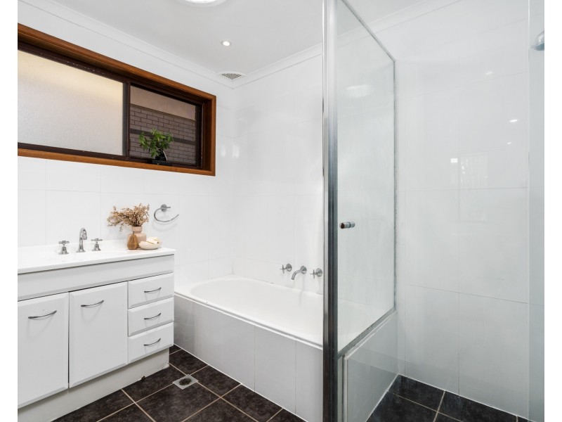 62a Bourbon Street, Wyoming NSW 2250