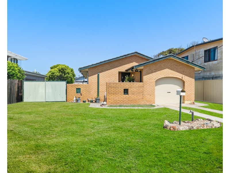 39 Bondi Road, The Entrance North NSW 2261