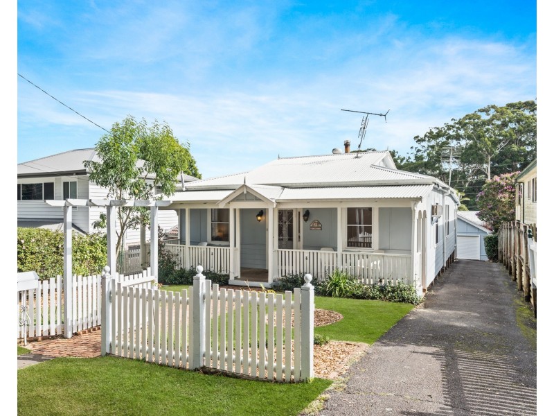 7 River Street, Springfield NSW 2250