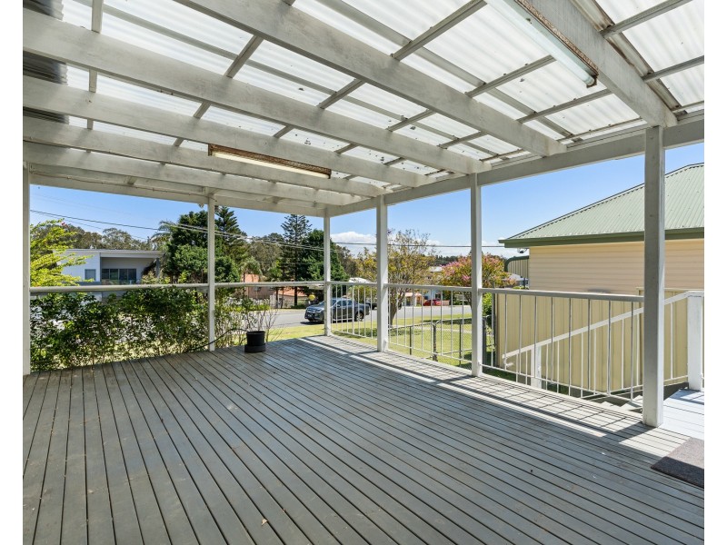 38 Lakeside Parade, The Entrance NSW 2261