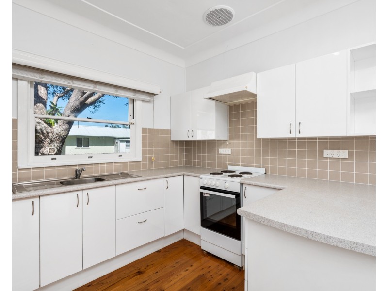 38 Lakeside Parade, The Entrance NSW 2261