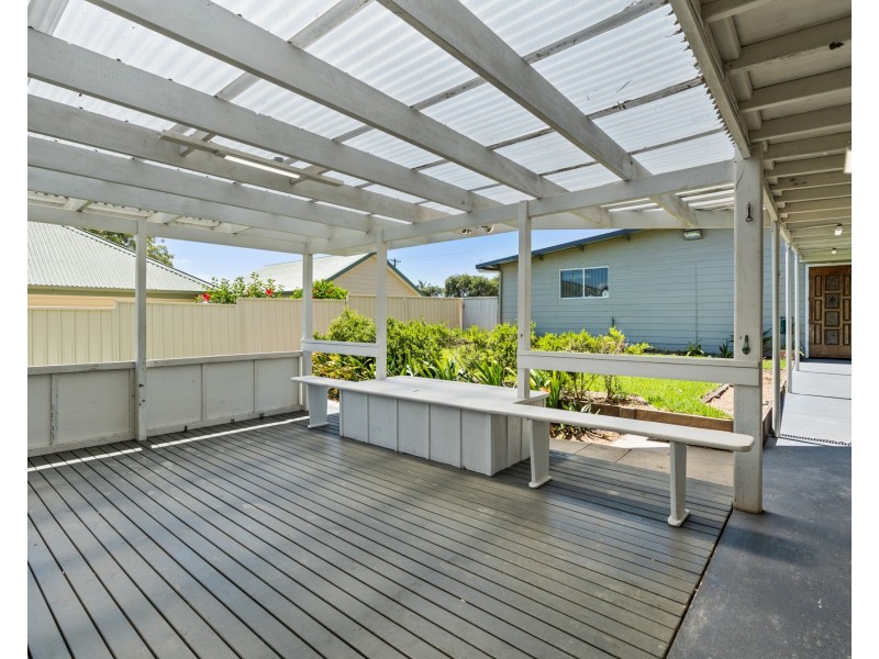 38 Lakeside Parade, The Entrance NSW 2261