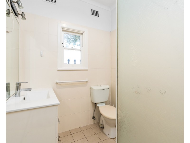 38 Lakeside Parade, The Entrance NSW 2261
