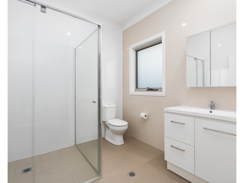 12/4 Everglades Crescent, Woy Woy NSW 2256