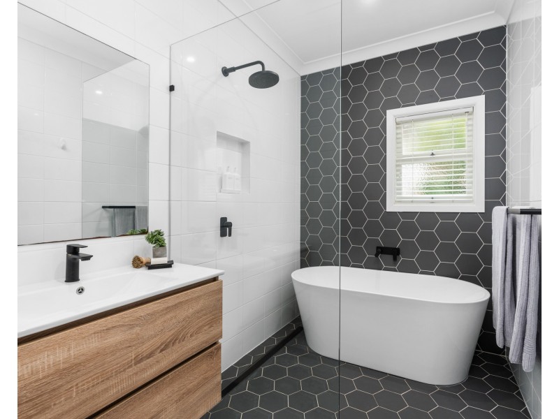 14 Dolly Avenue, Springfield NSW 2250