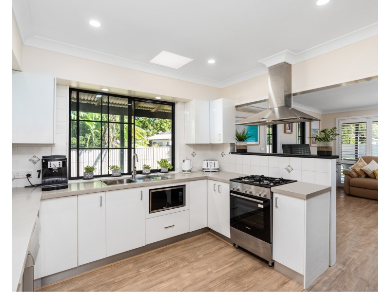 37 Newcastle Street, Springfield NSW 2250