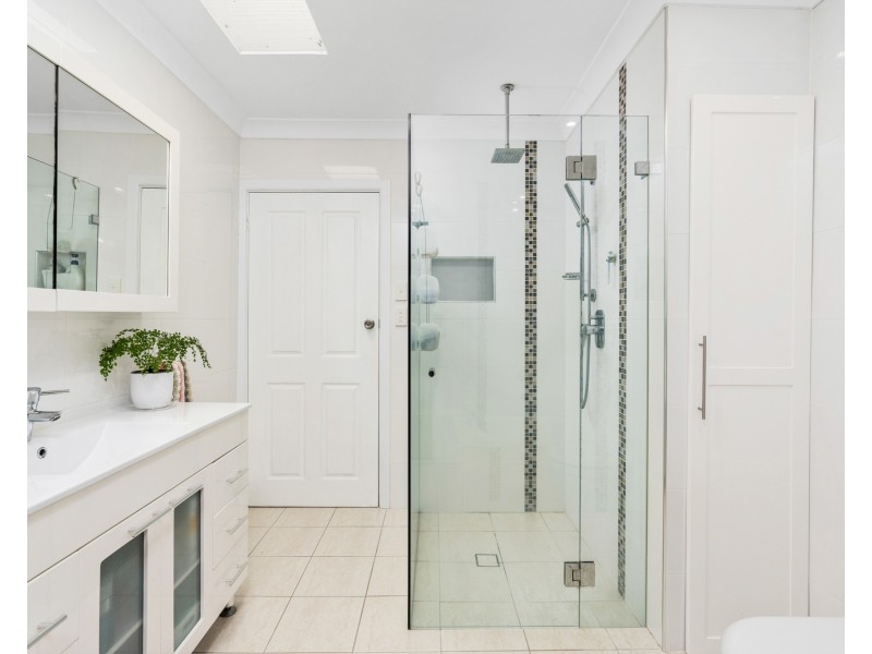 37 Newcastle Street, Springfield NSW 2250