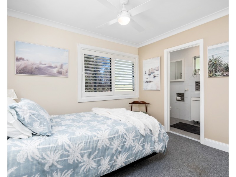 37 Newcastle Street, Springfield NSW 2250