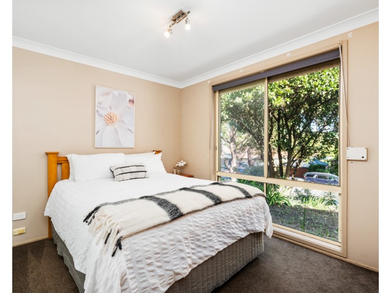 218 Cresthaven Avenue, Bateau Bay NSW 2261