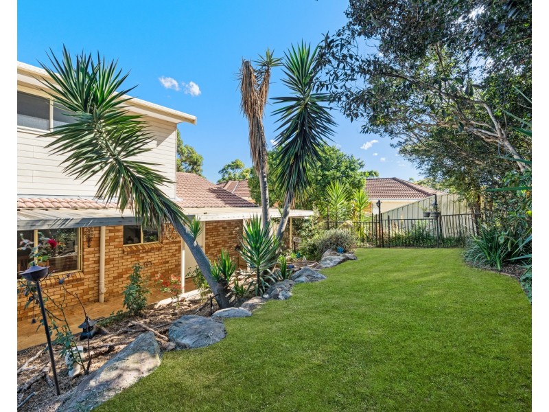 218 Cresthaven Avenue, Bateau Bay NSW 2261
