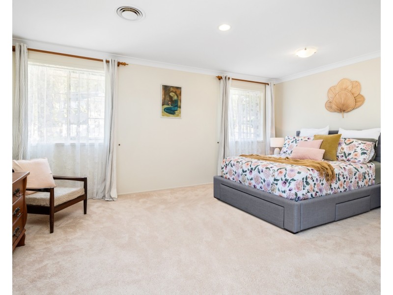 4 Aires Close, Erina NSW 2250