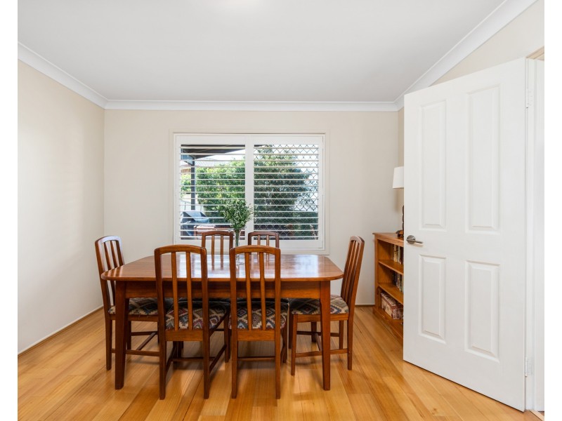 4 Aires Close, Erina NSW 2250