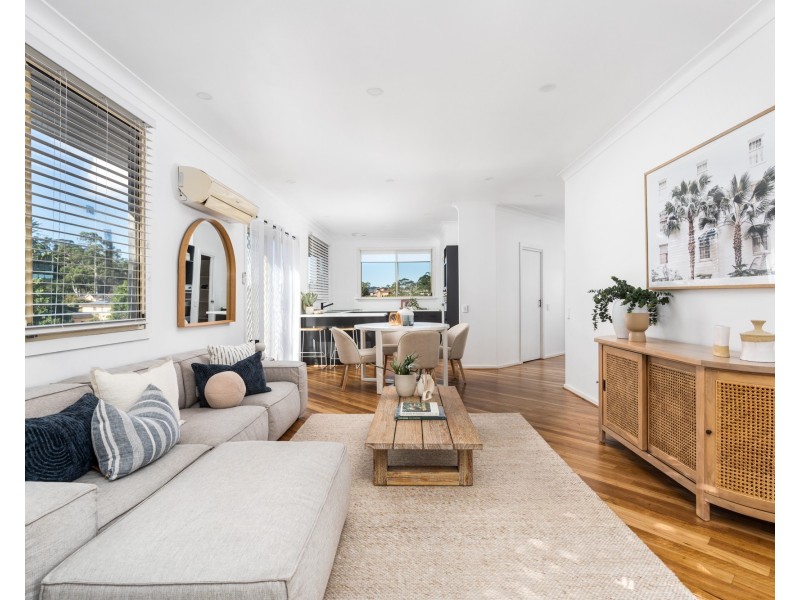 3 Stewart Brougham Close, Lisarow NSW 2250
