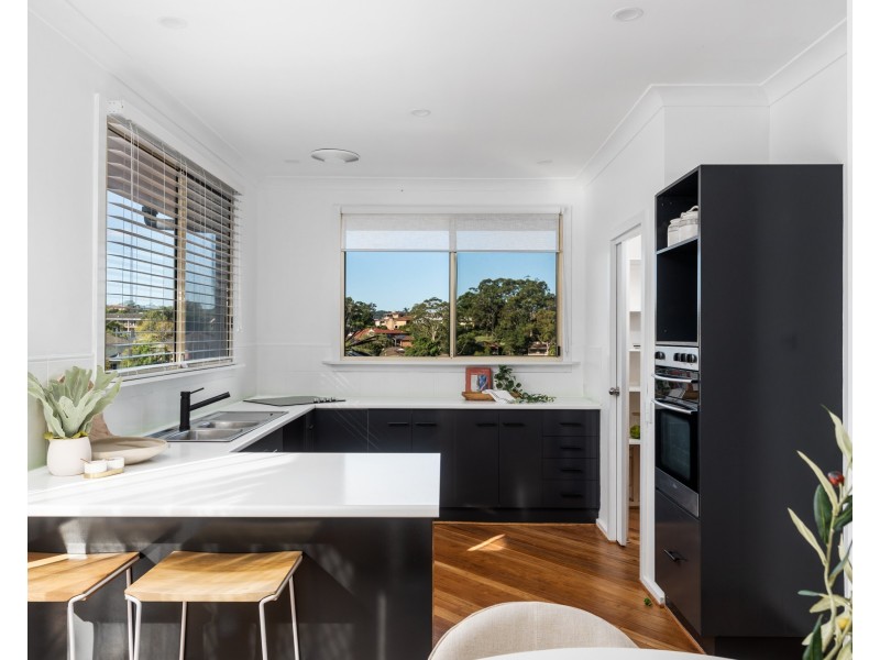 3 Stewart Brougham Close, Lisarow NSW 2250