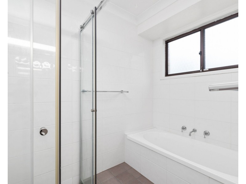 32 Fern Close, Wyoming NSW 2250