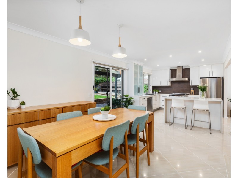 2 Kareel Close, Erina NSW 2250