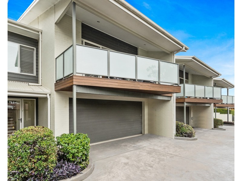 2/5 White Street, East Gosford NSW 2250