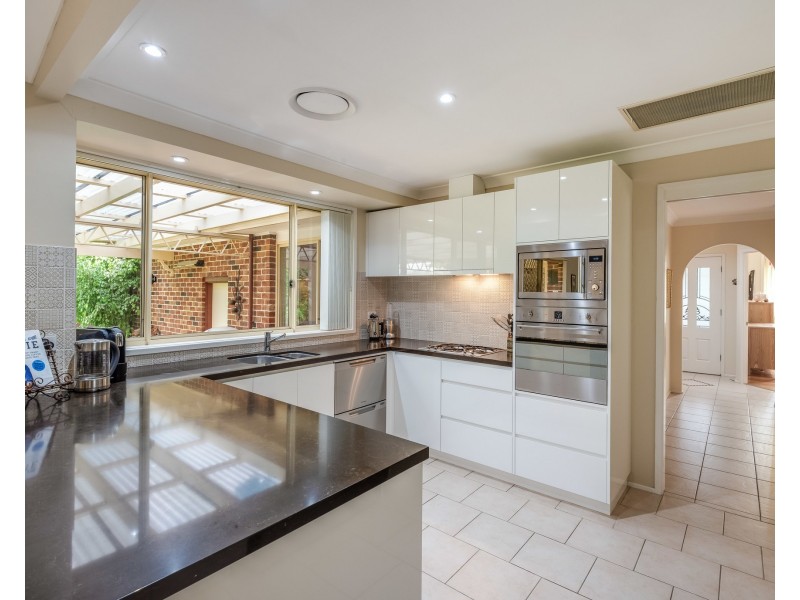 2 Karen Close, Lisarow NSW 2250