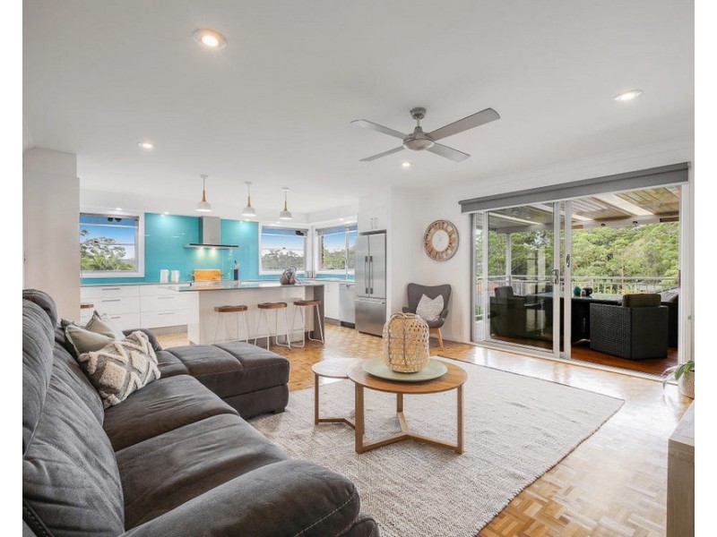 12 Karen Close, Lisarow NSW 2250