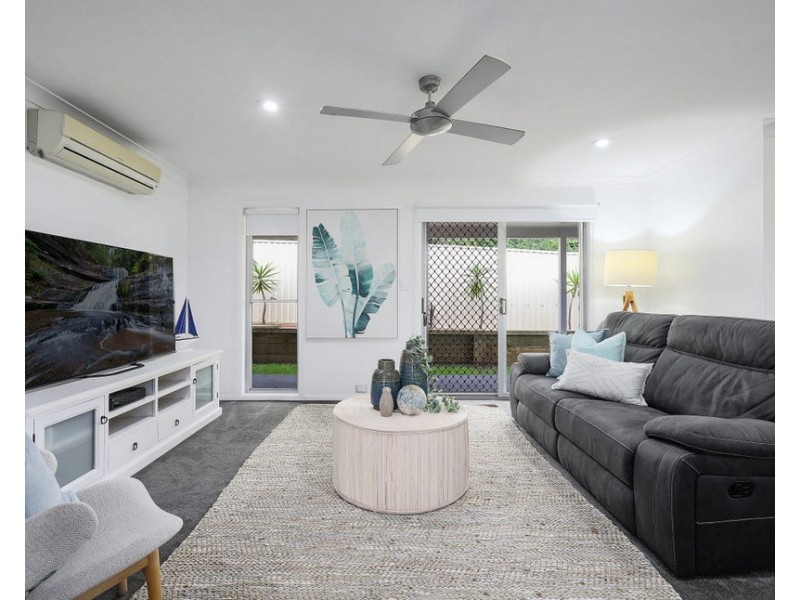 12 Karen Close, Lisarow NSW 2250