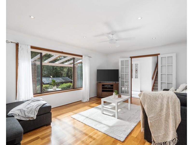 12 Larbonya Avenue, Wyoming NSW 2250