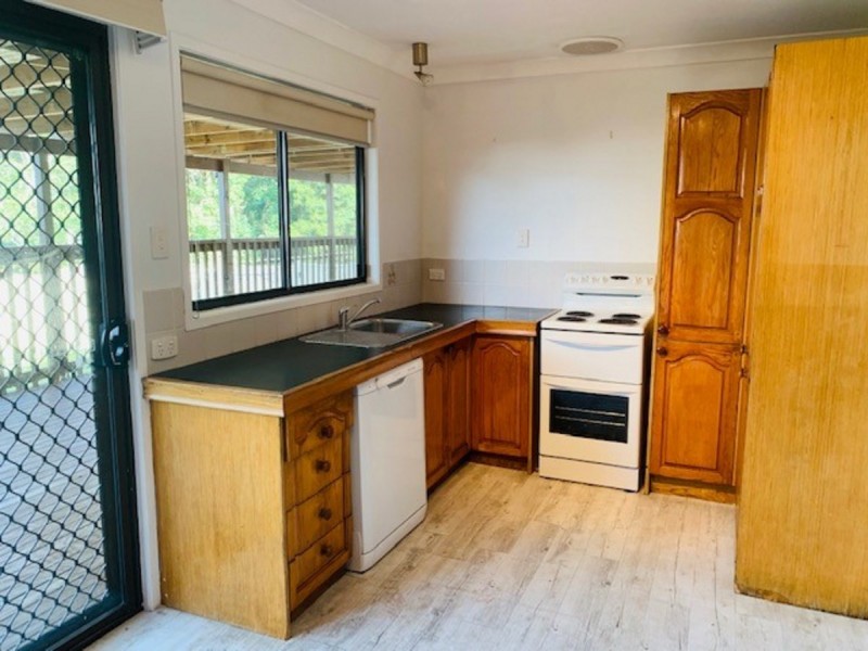 8 Wallarah Street, Lisarow NSW 2250