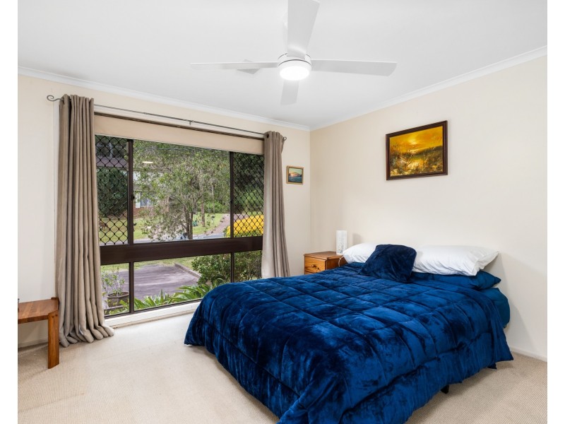 8 Paperbark Close, Wyoming NSW 2250