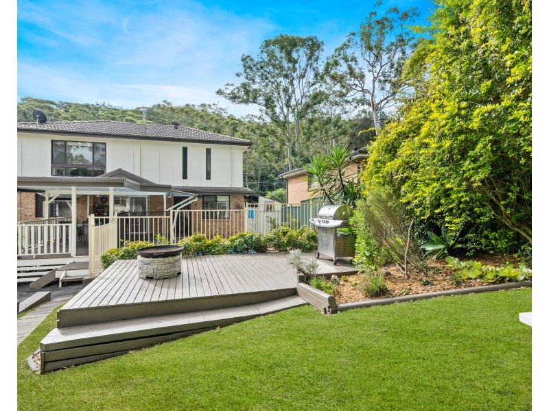 8 Paperbark Close, Wyoming NSW 2250