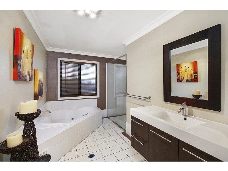 15 Robusta Close, Erina NSW 2250