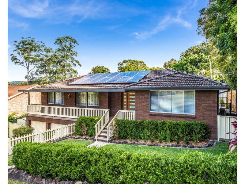 4 Lana Avenue, Wyoming NSW 2250