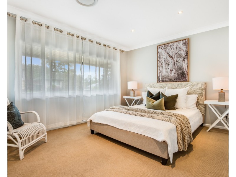 4 Lana Avenue, Wyoming NSW 2250