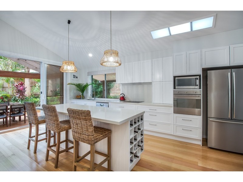 31 Lake Shore Drive, North Avoca NSW 2260