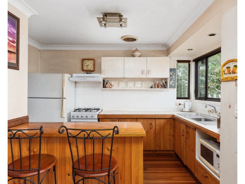 67 Crawford Crescent, Wyoming NSW 2250