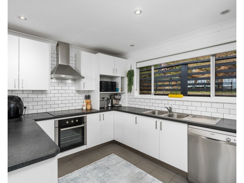 35 Emma James Street, Springfield NSW 2250