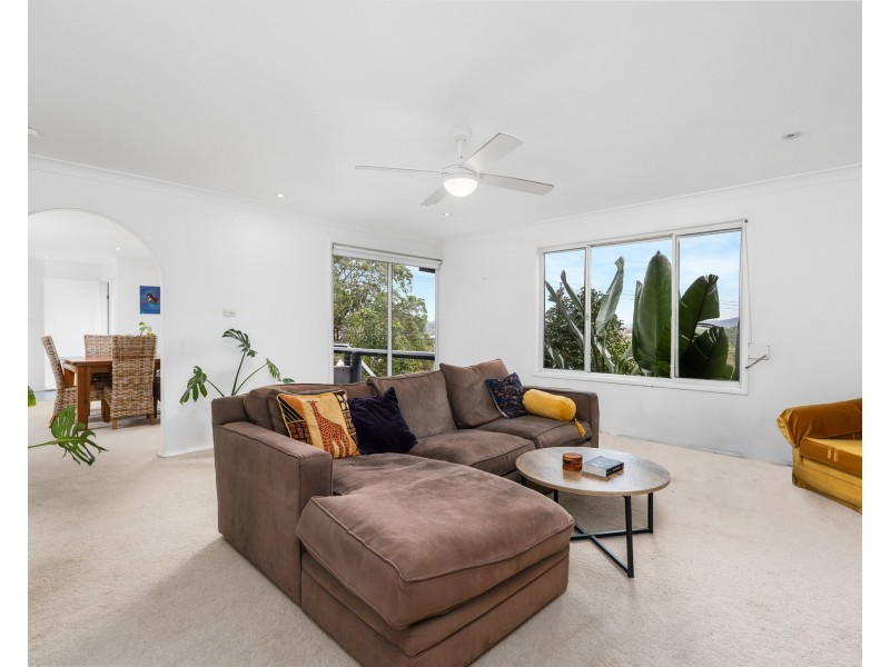 35 Emma James Street, Springfield NSW 2250