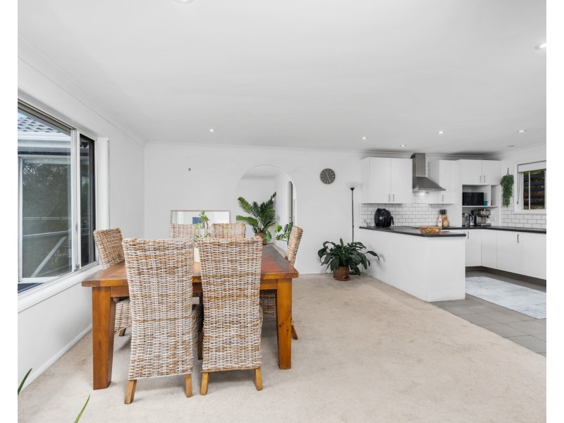 35 Emma James Street, Springfield NSW 2250