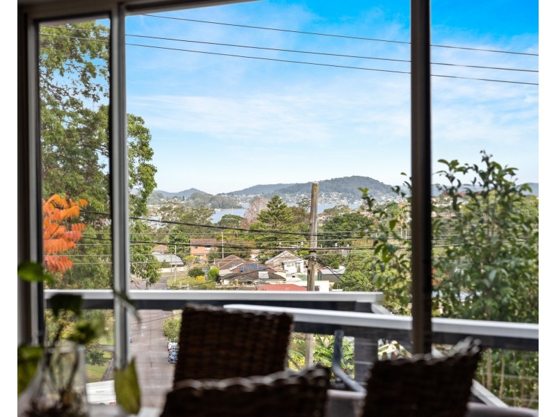 35 Emma James Street, Springfield NSW 2250