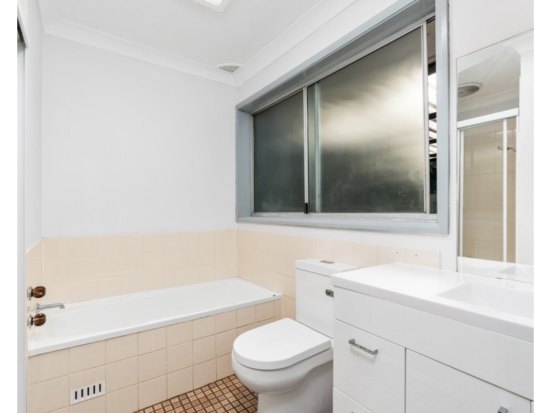 13 Narani Avenue, Niagara Park NSW 2250