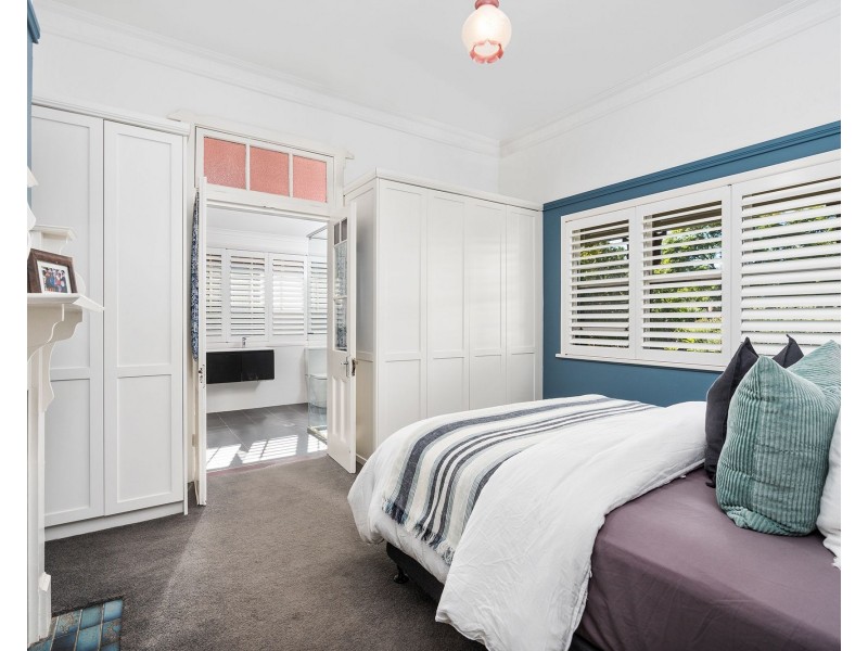 18 Georgia Avenue, Wyoming NSW 2250